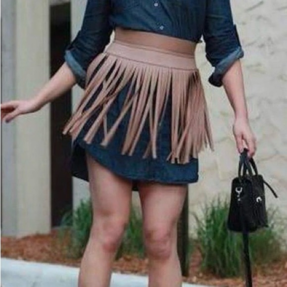 BCBGMaxAzria Pink Fringe Belt - Picture 3 of 8